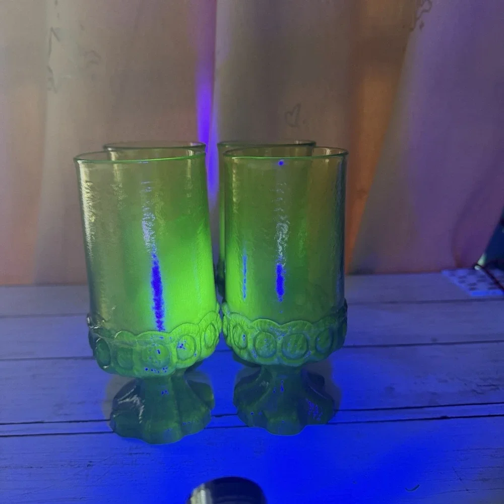 4 Vintage Tiffin Franciscan Madeira Pedestal Goblets Green Uranium Glasses